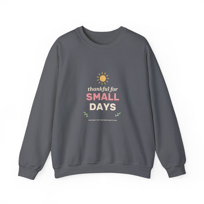 EVELE Small Day Gratitude | Graphic Crewneck Sweatshirt