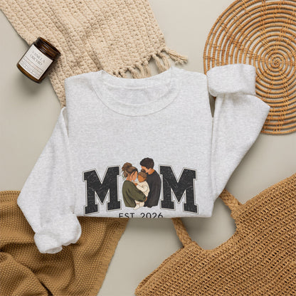 Family MOM Est. 2026 Crewneck | Gildan 18000