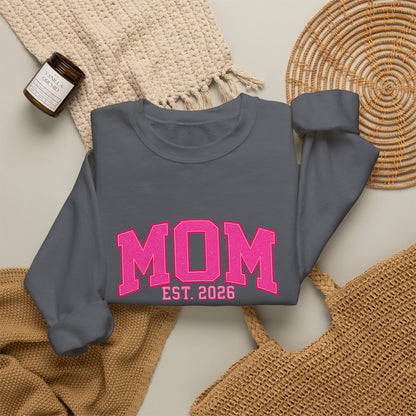 Fuchsia MOM Est. 2026 Crewneck | Gildan 18000