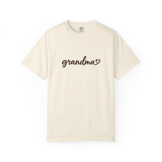 GRANDMA Heartline Tee | Comfort Colors 1717